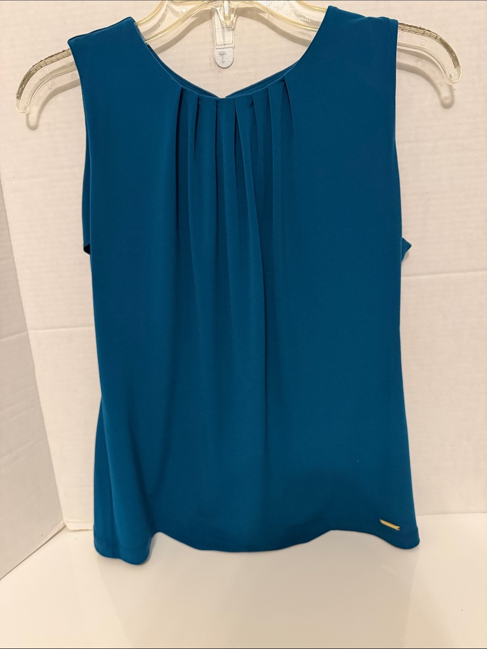 Calvin Klein Sleeveless Pleated Teal Women's Top size Petite Medium
